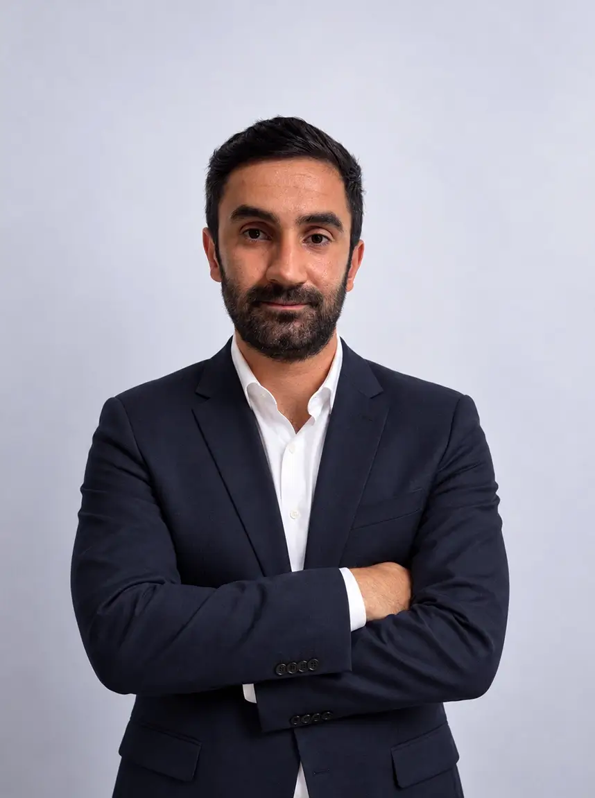 KAMİL GÜR
